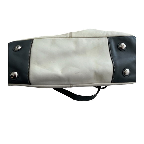 Coach East West Pleated Gray & White Tote Bag with Dust Bag - Picture 4 of 12